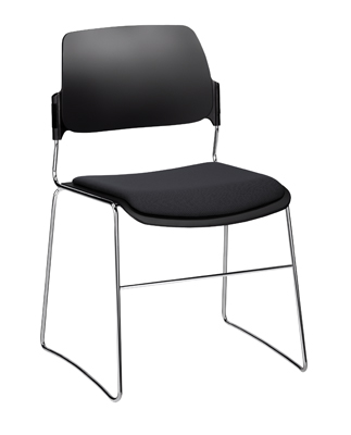 Egymásra rakható szék, Anyaga: fekete műanyag, Támla magasság: 390 mm, Ülőke Sz x Mé x M: 400x460x435 mm, krómozott csúszótalp állvány, szürke párnázás, 2 db/csomag
