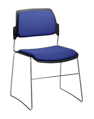 Egymásra rakható szék, Anyaga: fekete műanyag, Támla magasság: 390 mm, Ülőke Sz x Mé x M: 400x460x435 mm, krómozott csúszótalp állvány, kék párnázás + háttámla párna, 2 db/csomag
